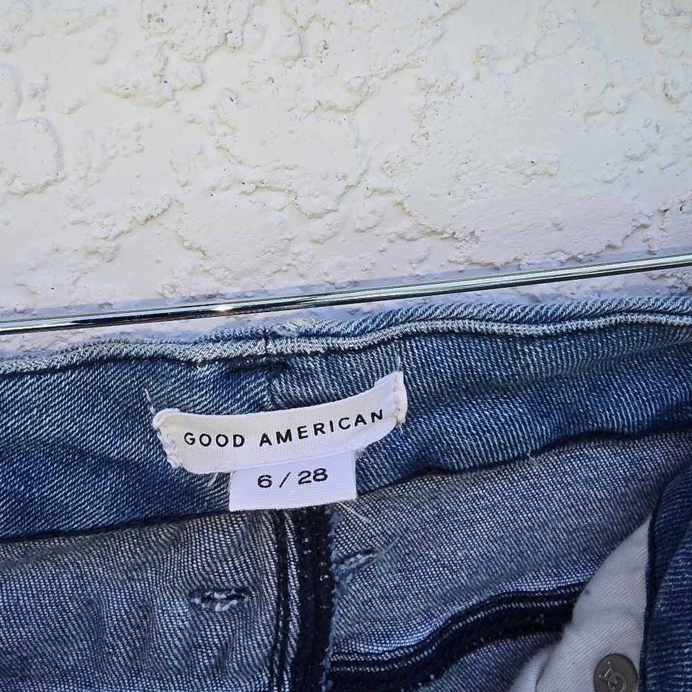 Good American Good Legs Straight Jeans High Rise Raw Hem Light Wash 6/28 - Picture 7 of 10